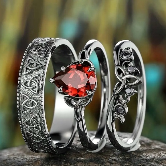 Anthropologie Jewelry - Elegant Silver and Red Gemstone Ring Set.